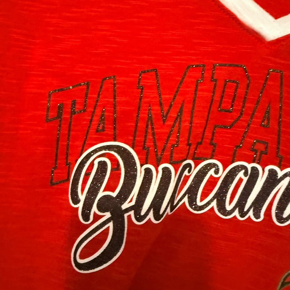 Tampa Bay Buccaneers Red V-Neck T-Shirt - Picture 2 of 2